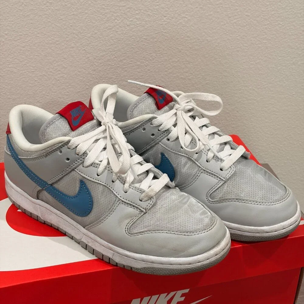 NIKE DUNK LOW QS METALLIC SILVER/AEGEAN STORM ARGENT METALLIQUE